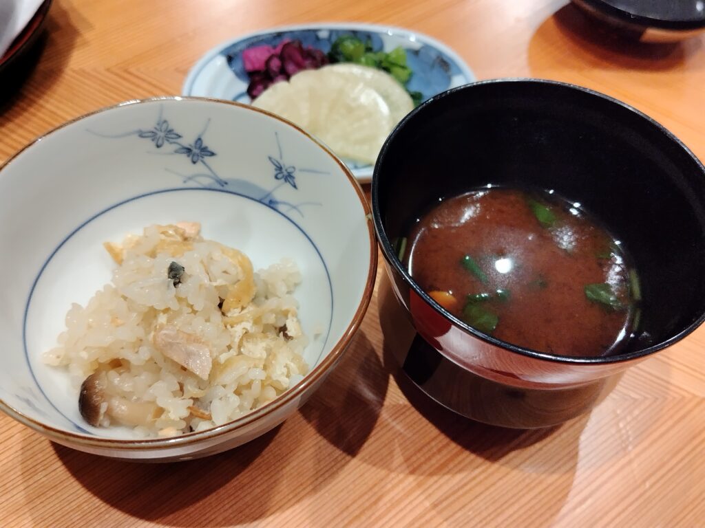 釜炊き鮭ごはん