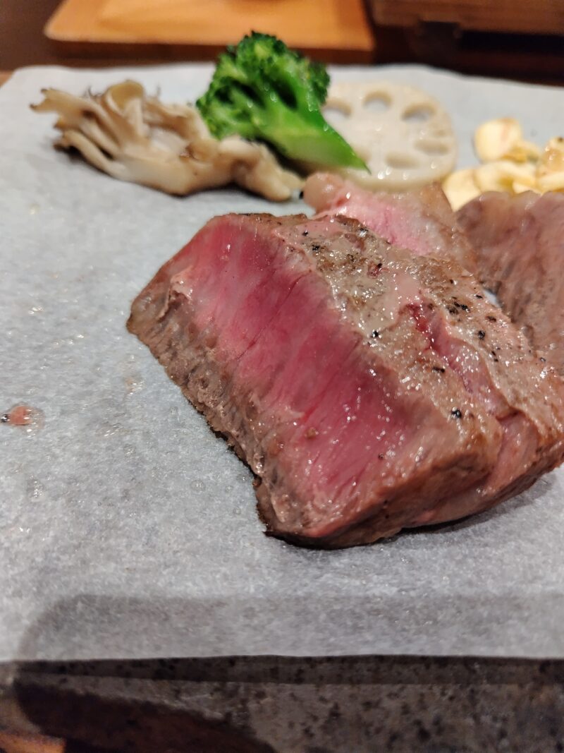 湯の花荘 とちぎ和牛懐石 ステーキ断面