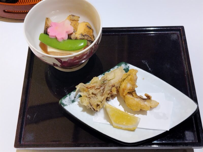 鮑あまから煮 大根チーズ 梅麩 スナップエンドウ 地魚香り揚げ